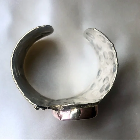 GORGEOUS Tri-Tone Gemstone Cuff - Picture 7 of 10